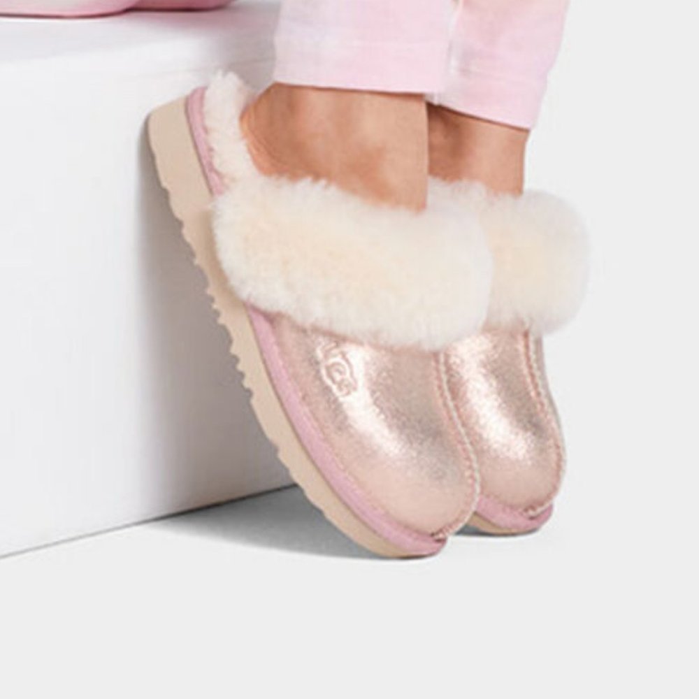 NIB UGG COZY PINK METALLIC PINK SLIP ON SLIDE SHEARLING SLIPPERS
